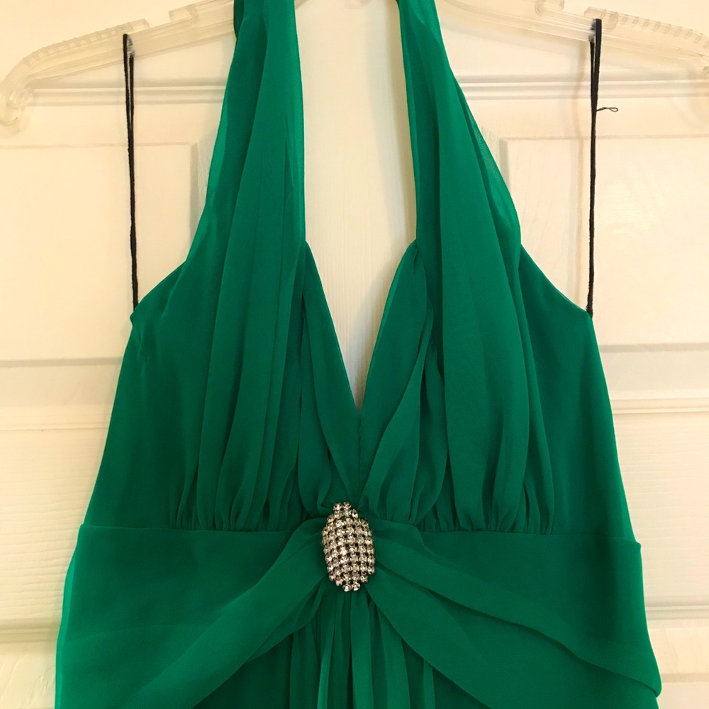 Kelly Green Chiffon Halter Neck Evening Gown.